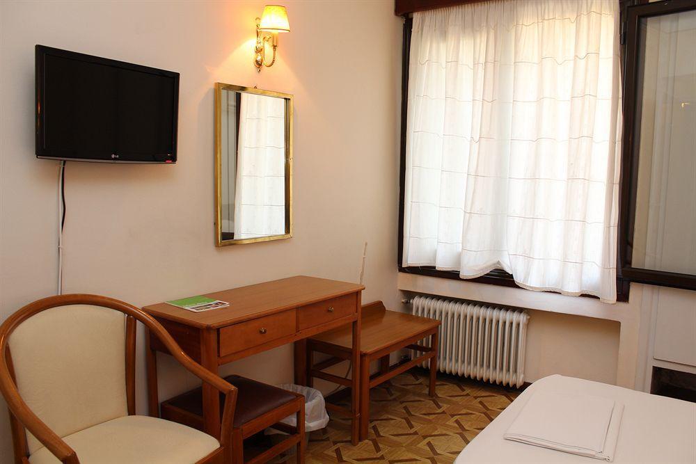 Nefeli Hotel Athens Luaran gambar